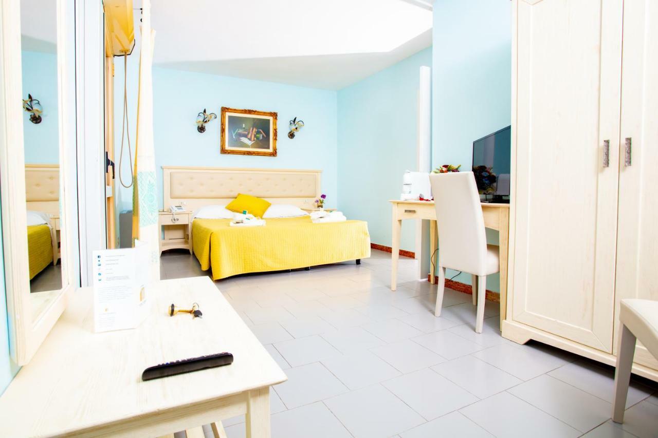 Hotel Marini Сассари Экстерьер фото