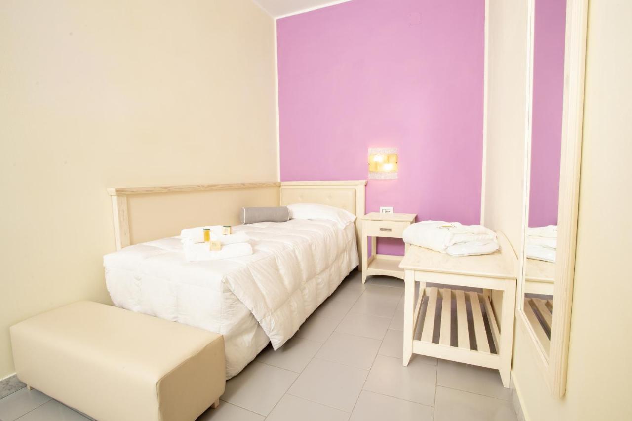Hotel Marini Сассари Экстерьер фото